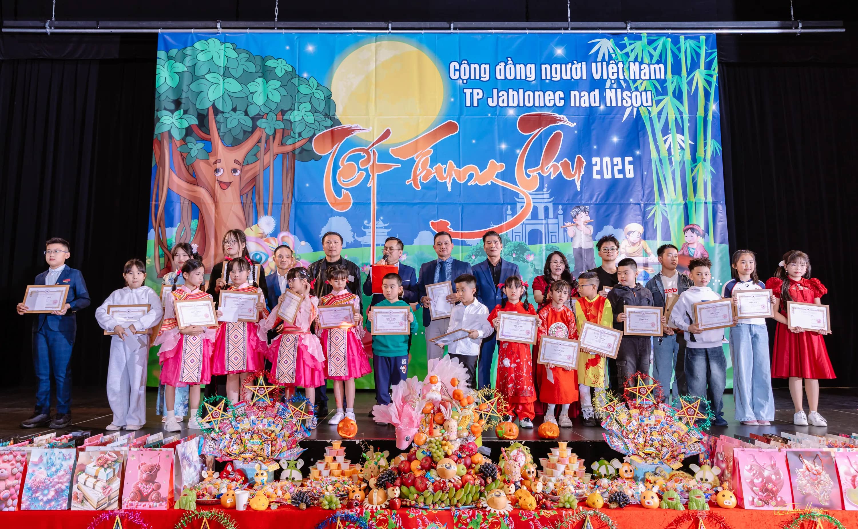 Trung thu 2026 tại Jablonec nad Nisou – Sân khấu tuổi thơ, lưu truyền những giá trị văn hóa Việt