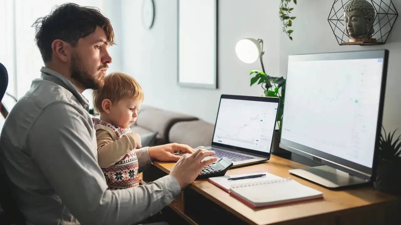 Ngày càng nhiều cha mẹ tại Séc mở tài khoản tiết kiệm hưu trí cho con, dự kiến được tăng hỗ trợ nhà nước từ năm tới