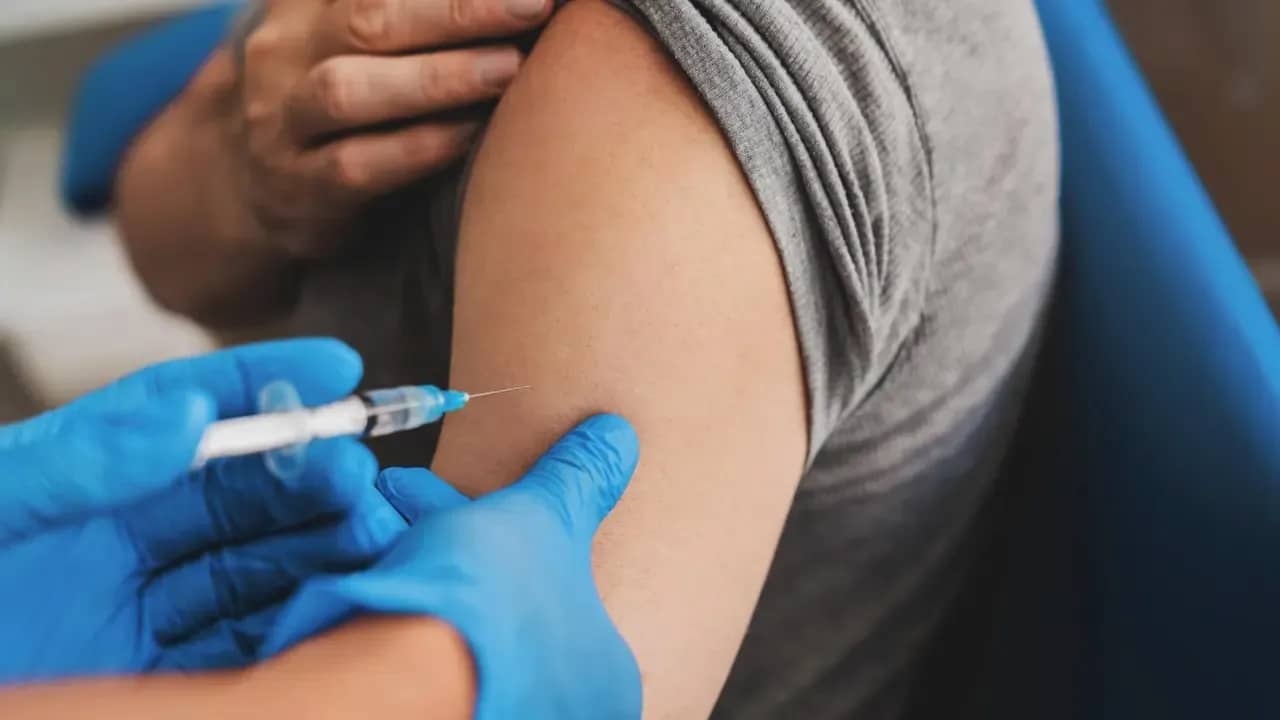 Bệnh nhân tại Séc có thể tiêm vaccine cúm ngay tại bệnh viện và phòng khám chuyên khoa