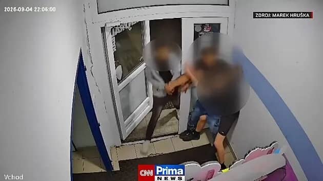 Cảnh sát điều tra vụ tấn công tàn bạo trong quán bar ở Česká Lípa