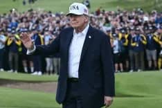 Tin tức thế giới 14-9: Ả Rập Saudi tấn công Houthi; Ông Trump khoe hiểu rất rành lãi suất