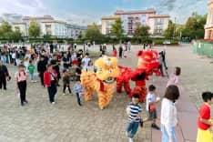 Hơn 300 thiếu nhi dự Đêm hội Trung thu “Ước mơ cho em” tại Karlovy Vary