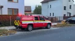 Tài xế xe tải tử vong sau khi đâm vào nhà dân ở Praha