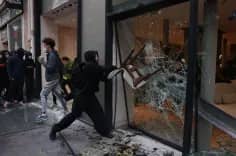 Hàng cướp từ các cửa hàng bị hôi của ở Pháp, Italy xuất hiện trên mạng xã hội: Người mua cần tránh gì để không mắc bẫy?
