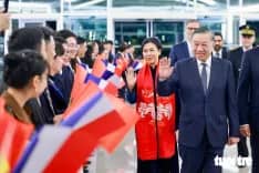 Tổng Bí thư, Chủ tịch nước Tô Lâm và Phu nhân đến Paris, bắt đầu thăm chính thức Pháp