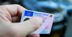Hơn 200.000 giấy phép lái xe sắp hết hạn: Người dân Séc có thể đổi trực tuyến ngay tại nhà