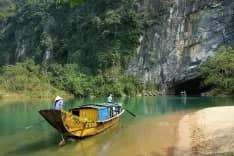 Phong Nha - Kẻ Bàng lọt danh sách 11 điểm đến đẹp nhất Việt Nam