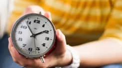 Vì sao thời điểm đổi giờ mùa đông năm nay tại Séc lại đến sớm hơn thường lệ?