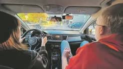 Cách chọn trường dạy lái xe để tránh “tiền mất, tật mang”: Học phí thấp có thể gây hiểu lầm, giáo viên kém cũng là vấn đề