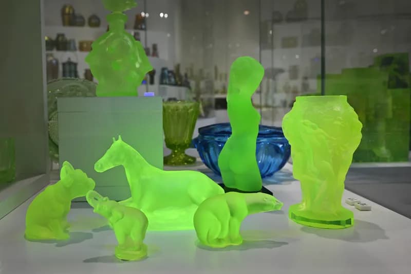 Klatovy khai mạc triển lãm tái hiện 200 năm lịch sử thủy tinh uranium