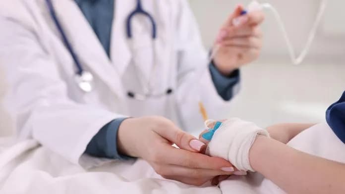 Nguy cơ hỏng gan từ thuốc Ocrevus: Các bác sĩ được yêu cầu kiểm tra sức khỏe bệnh nhân nghiêm ngặt