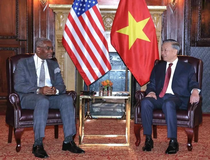 Tổng Bí thư, Chủ tịch nước Tô Lâm tiếp nhóm hạ nghị sĩ liên bang và lãnh đạo Đảng Cộng sản Mỹ