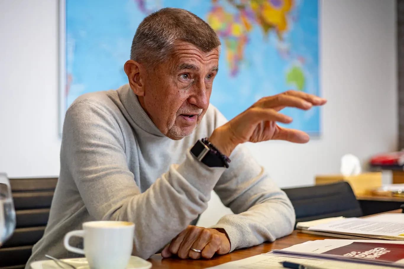Ông Babiš: Phí truyền hình có thể được áp dụng trên cơ sở tự nguyện, ai muốn thì đóng