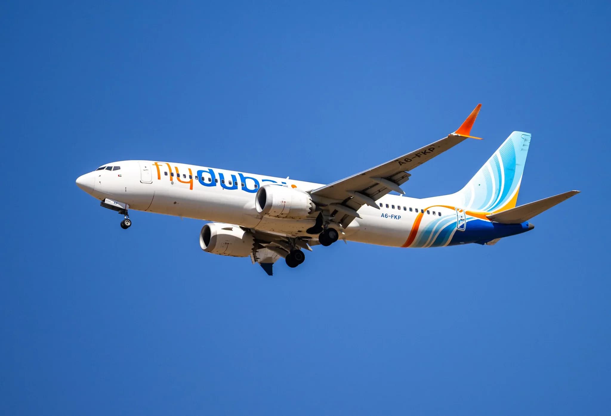 Phi công xô xát, máy bay UAE hạ cánh khẩn cấp