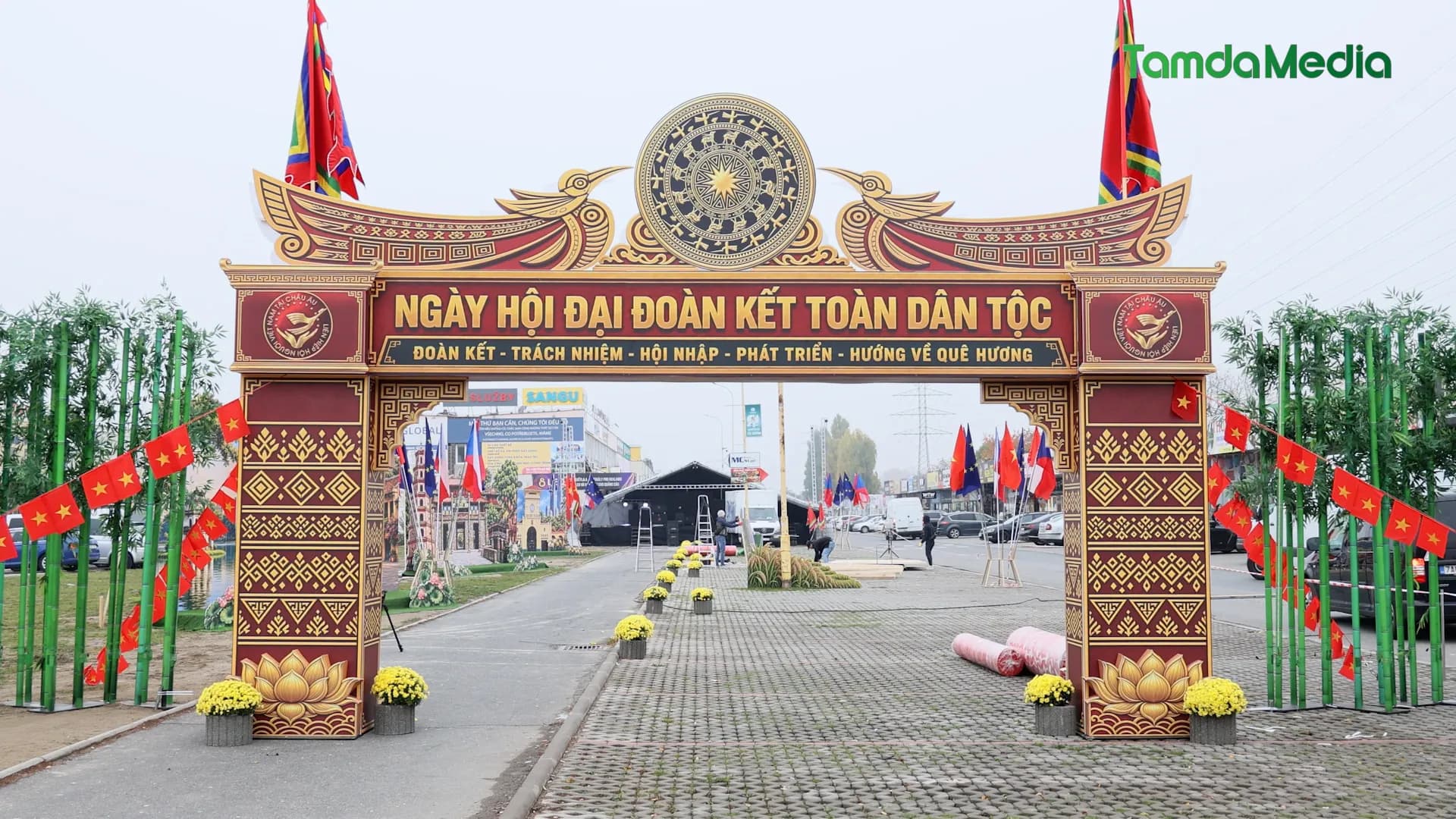 Gấp rút hoàn thiện “Đại lộ Đại đoàn kết” giữa lòng châu Âu