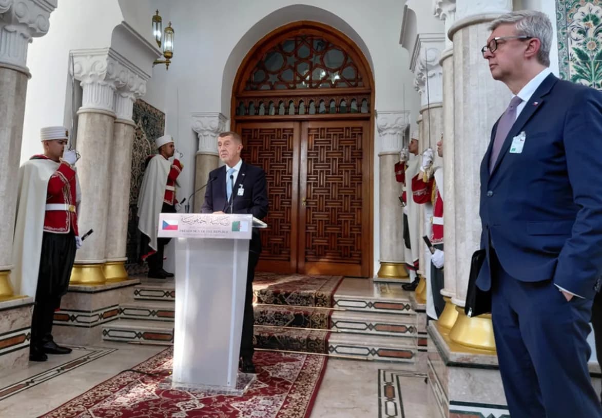 Thủ tướng Babiš và Bộ trưởng Bộ Công Thương Havlíček thăm Algeria, đặt mục tiêu tăng gấp đôi nhập khẩu khí đốt