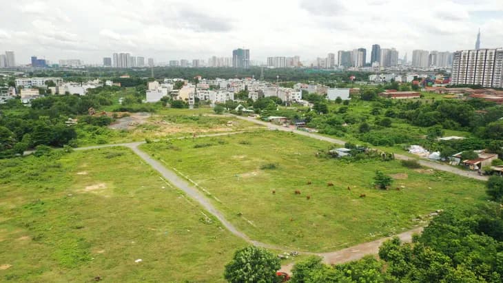Đề xuất đánh thuế đất bỏ hoang gấp 7 lần đất trong hạn mức: Người dân, doanh nghiệp lo bị đánh thuế 'nhầm'!