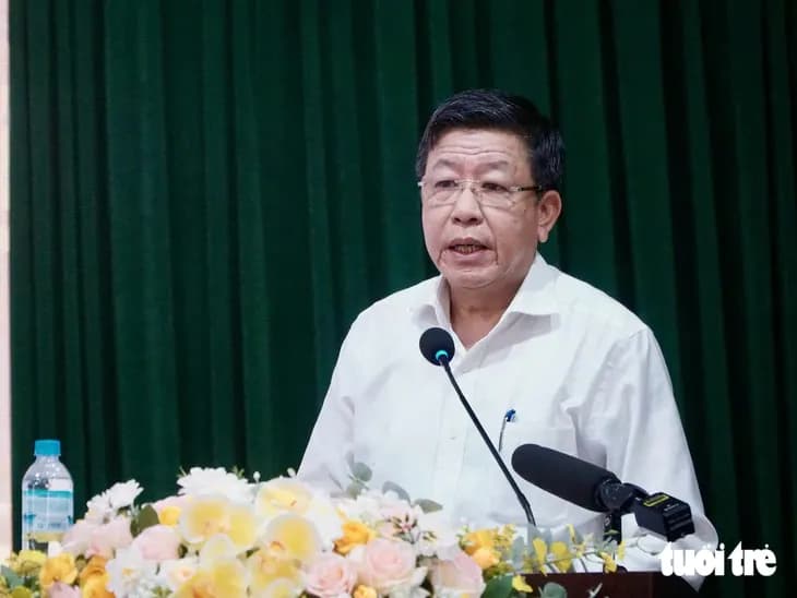 Dân băn khoăn nguy cơ phải di dời toàn bộ khu dân cư dọc sông Hồng, lãnh đạo Hà Nội nói gì?