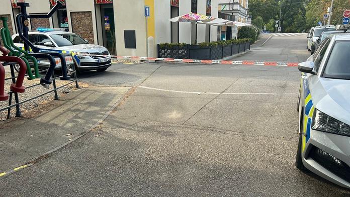 Bi kịch ở České Budějovice: Người phụ nữ tử vong sau vụ tấn công ngay trung tâm thành phố