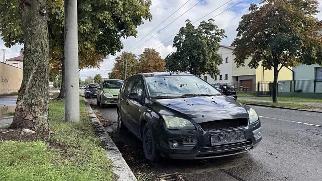 Giải phóng bãi đỗ xe Pardubice: Chương trình kéo và thu gom ô tô cũ miễn phí trong 2 tháng