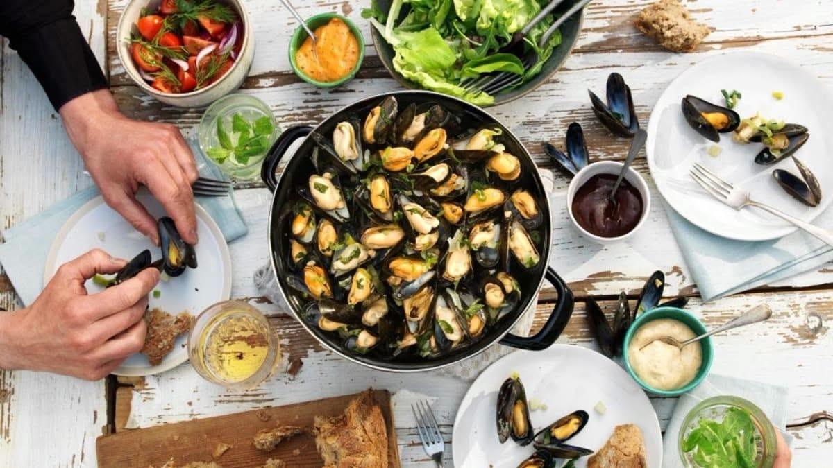 Khoảng 100 nhà hàng tại Séc tham gia Lễ hội Mussel Week với ưu đãi mua 1 tặng 1