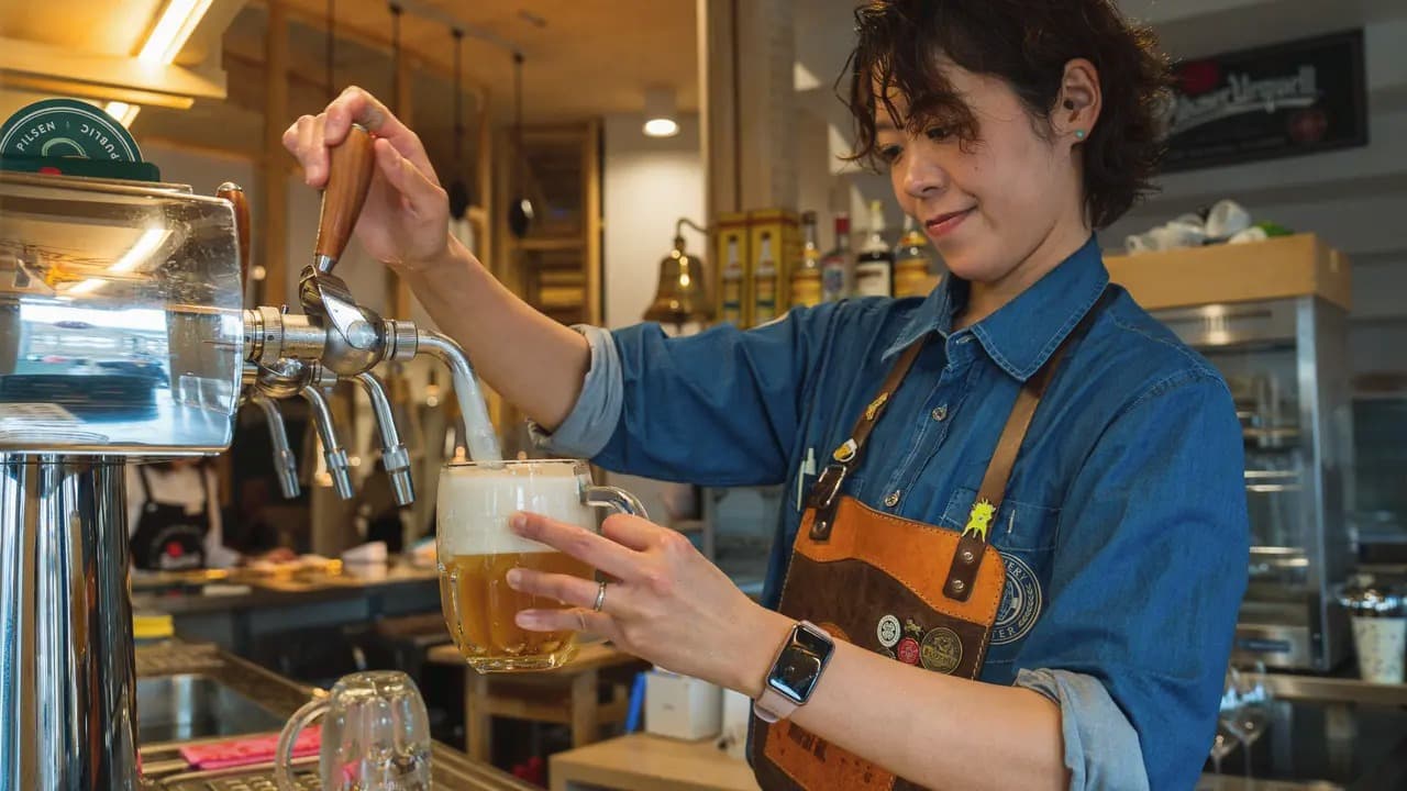 Bia sắp tăng giá: Prazdroj sẽ điều chỉnh giá từ tháng 10