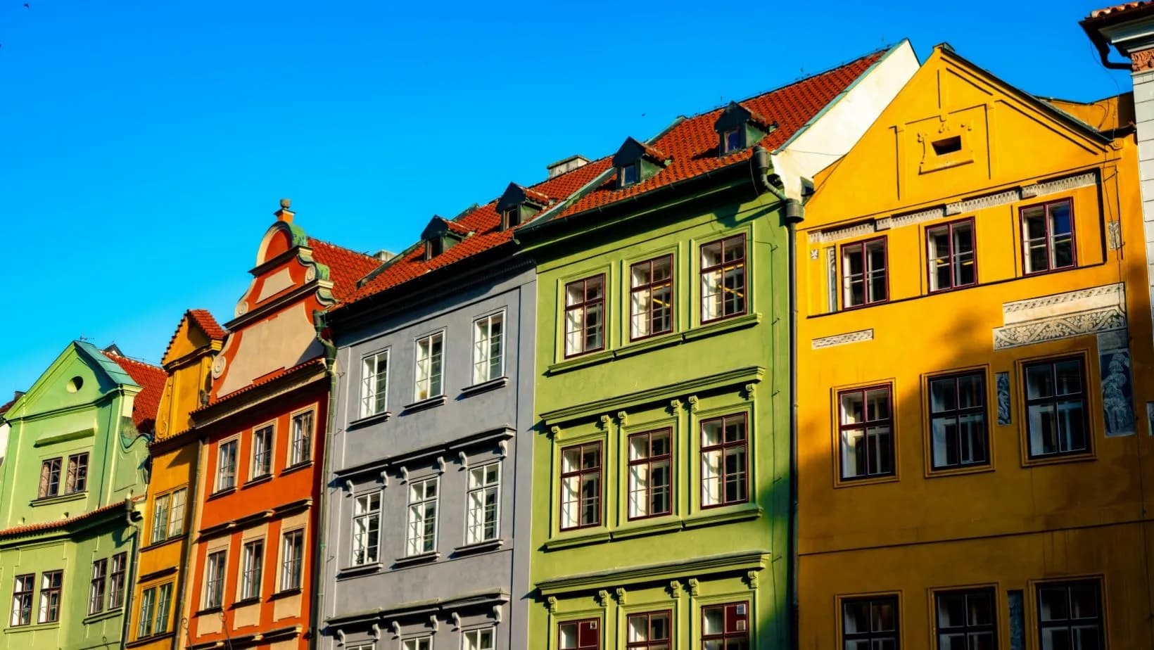 Praha là thủ đô có giá thuê nhà đắt đỏ nhất EU đối với người hưởng lương tối thiểu