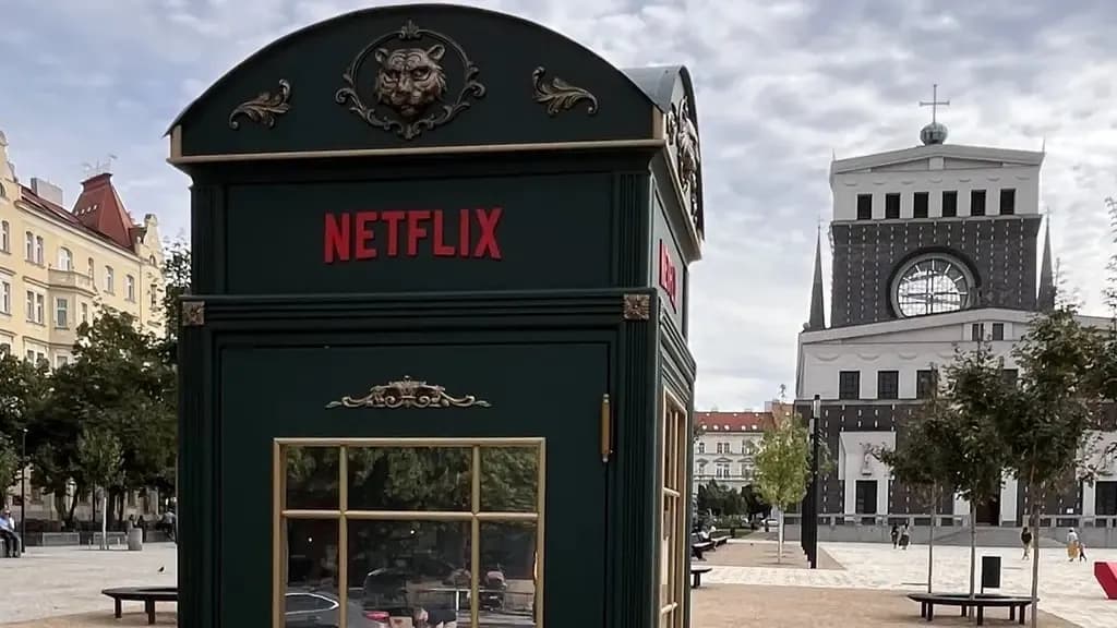 Netflix trả phí quảng cáo ở Praha 3 thấp hơn cả giá một tiểu thương thuê quầy bán hàng