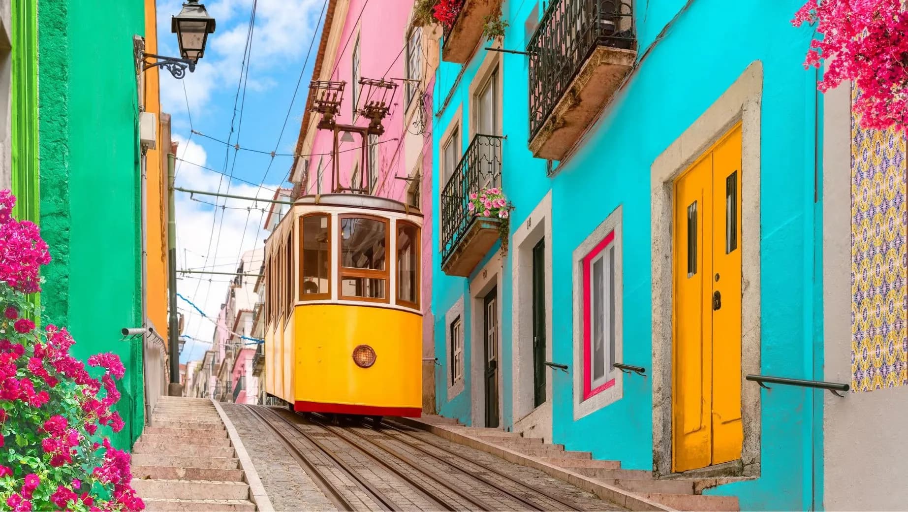 Từ Lisbon đến Hà Nội: Praha mở thêm nhiều đường bay mới trong mùa thu này