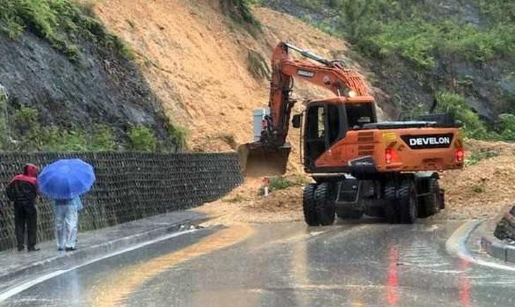 Quảng Ninh di dời dân, chủ động khắc phục các điểm sạt lở do mưa bão