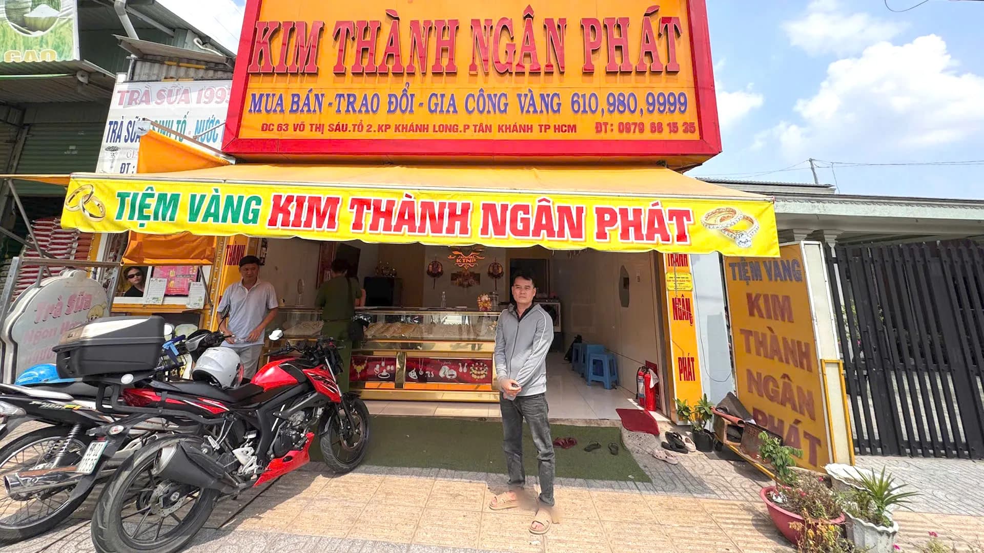 Bắt nam thanh niên dùng dao cướp tiệm vàng ở TP.HCM sau 40 phút truy xét