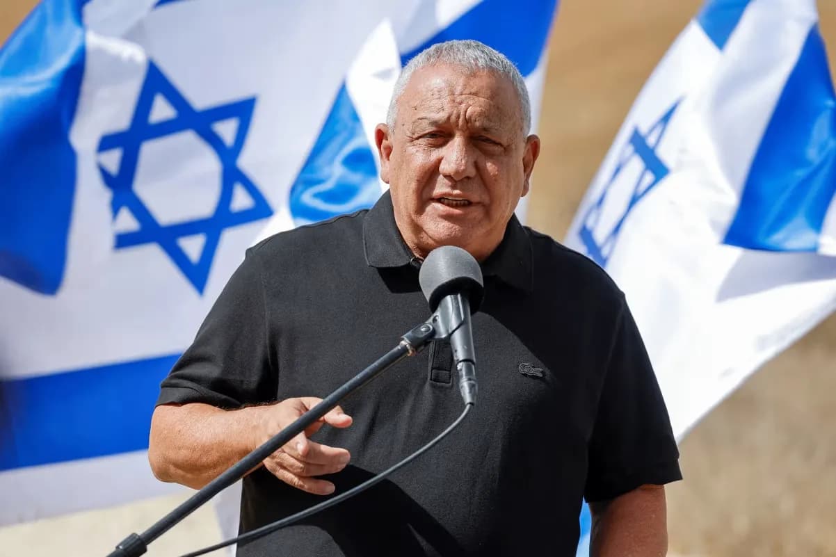 Chân dung đối thủ bám sát nút ông Netanyahu trong cuộc đua ghế thủ tướng Israel