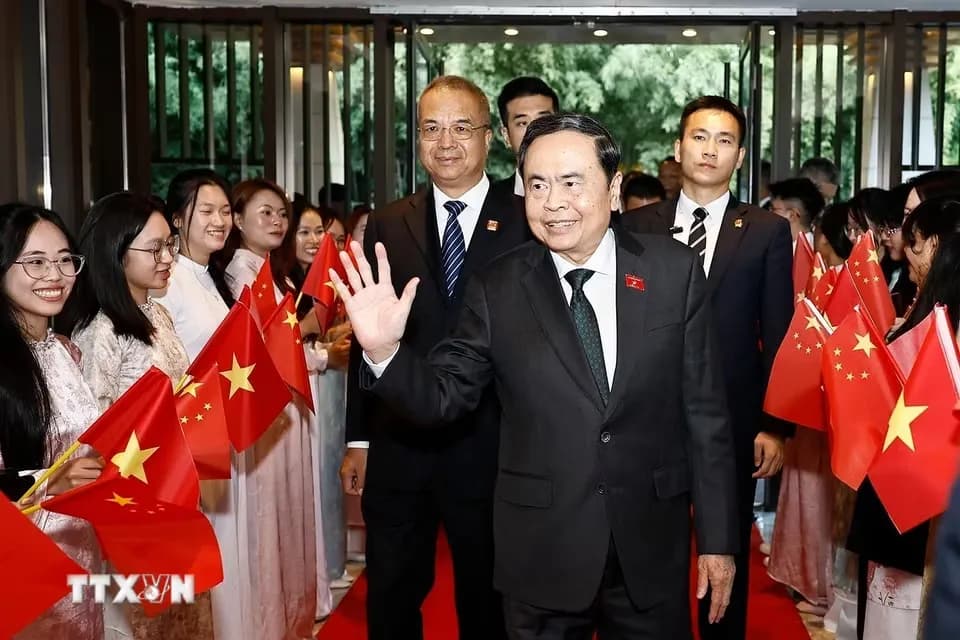 Chủ tịch Quốc hội Trần Thanh Mẫn đến Thiểm Tây, thăm siêu nhà máy Xiaomi