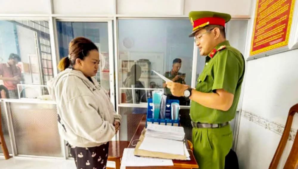 Cô gái dùng AI giả tin nhắn ngân hàng, lừa hơn 444 triệu đồng của người quen