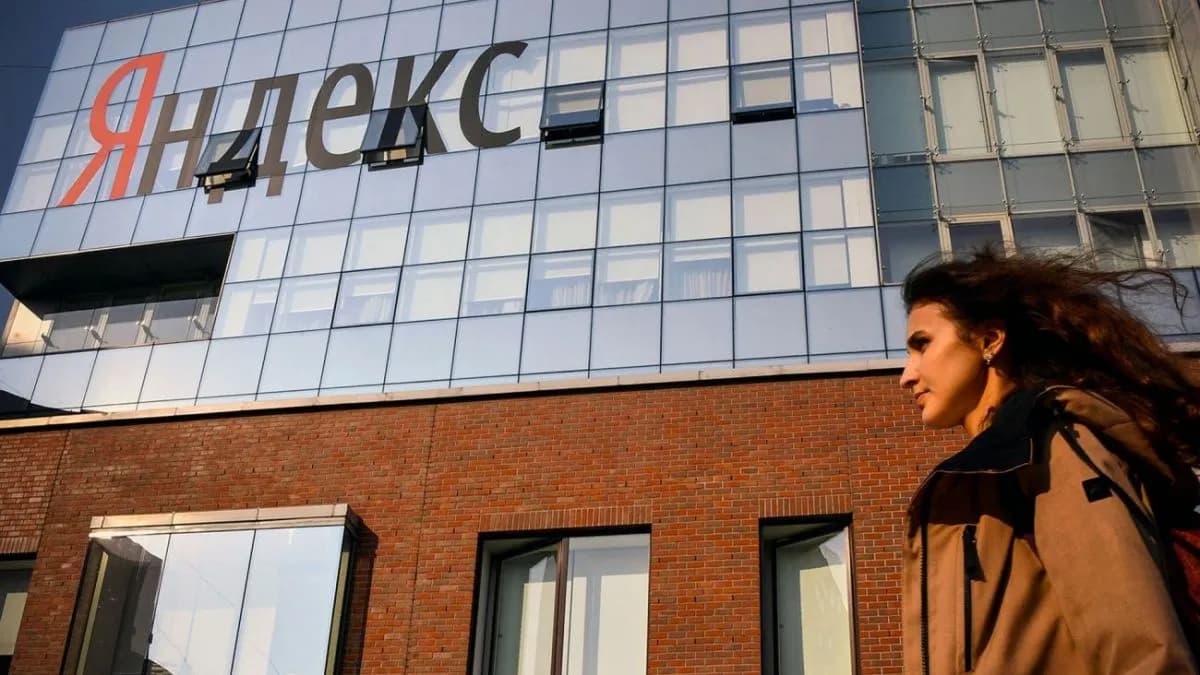 'Google của Nga' bị tấn công, kết nối Starlink bị chặn: Chiến sự Nga - Ukraine lan sang mặt trận mới