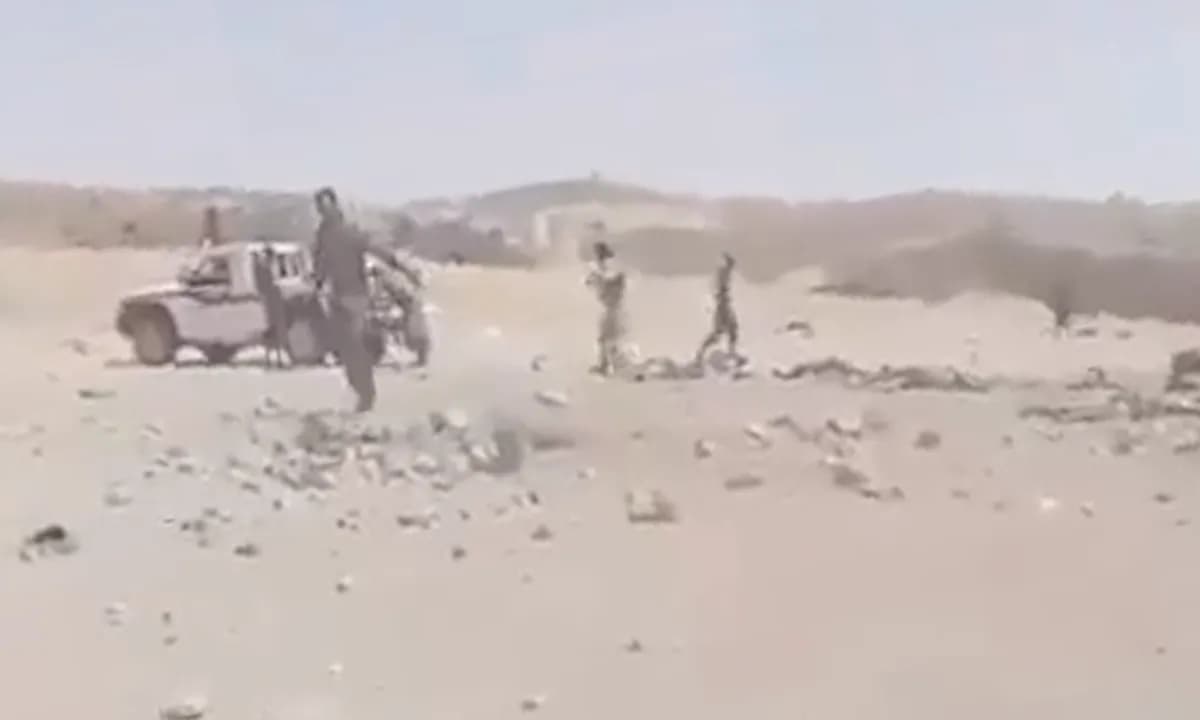 Houthi tập kích thao trường quân đội Yemen, gần 60 người chết