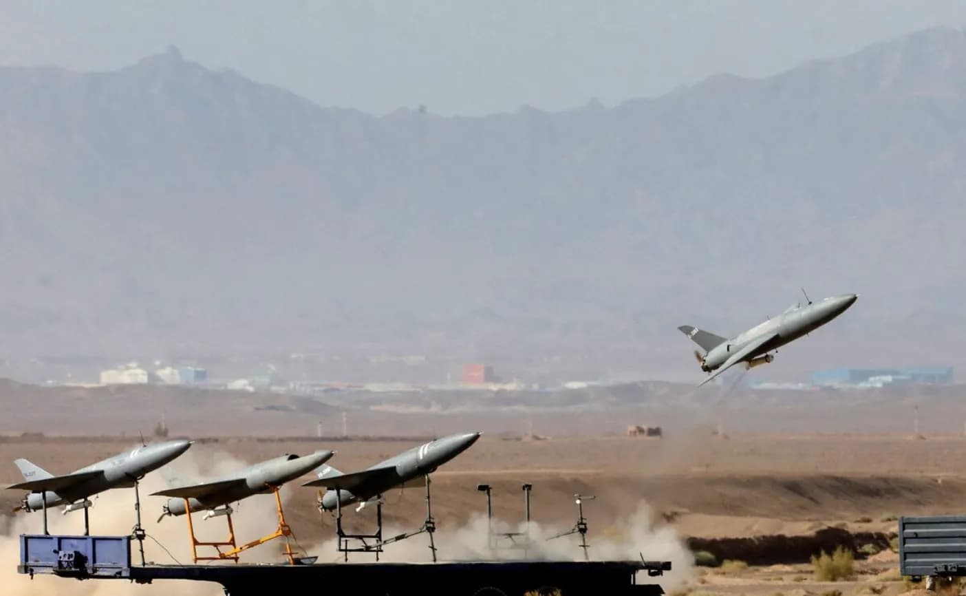 Iran công bố chương trình drone mới, nâng cấp drone Arash lên đầu đạn 100kg