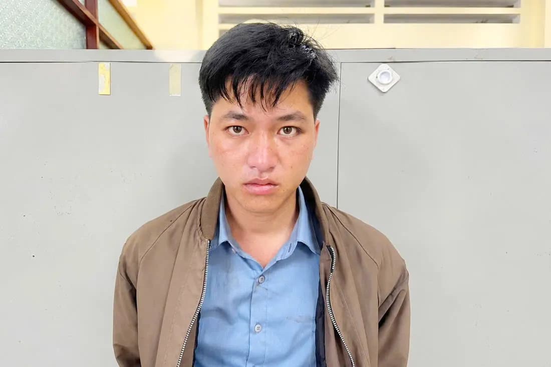 Nữ sinh viên bị bạn trai đâm tử vong vì ghen tuông