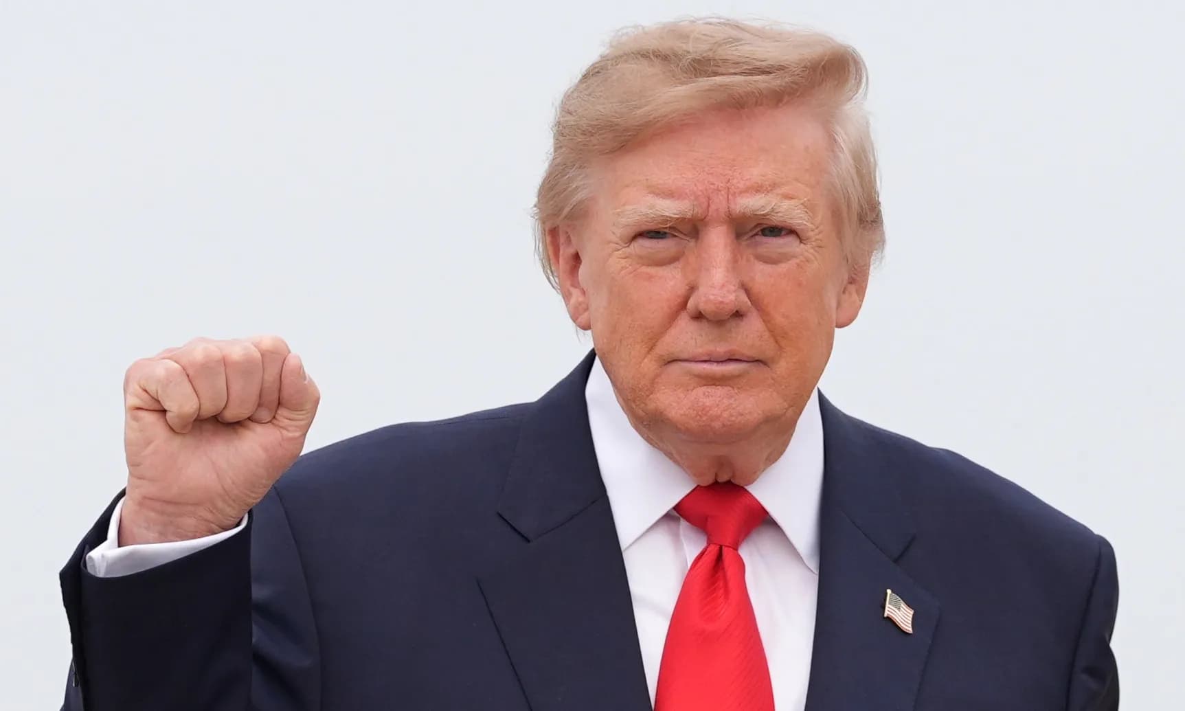Ông Trump để ngỏ khả năng Mỹ tham gia tấn công Houthi