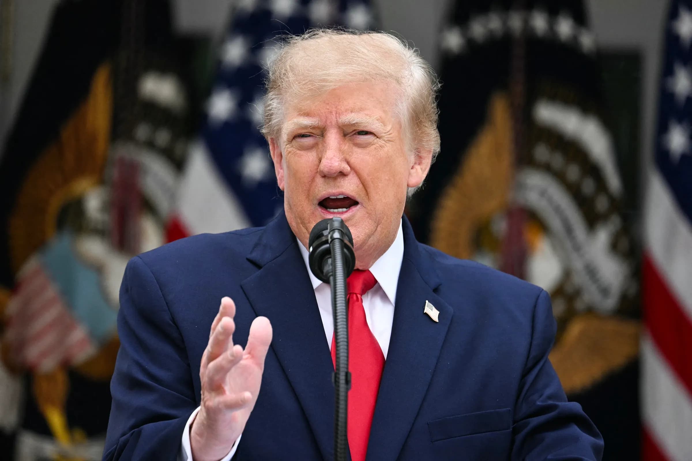 Ông Trump: Ukraine 'đáng hổ thẹn' khi tập kích nhà máy lọc dầu Nga