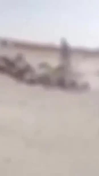 Phút hoảng loạn ở thao trường Yemen khi tên lửa Houthi lao xuống