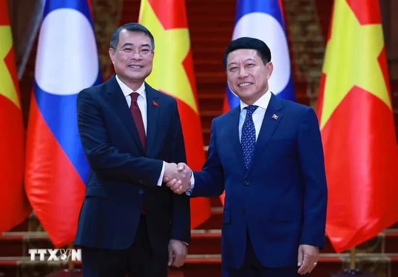 Việt Nam bàn giao hệ thống quản lý dân cư và CCCD tại Lào, khởi công Trường Đại học hữu nghị