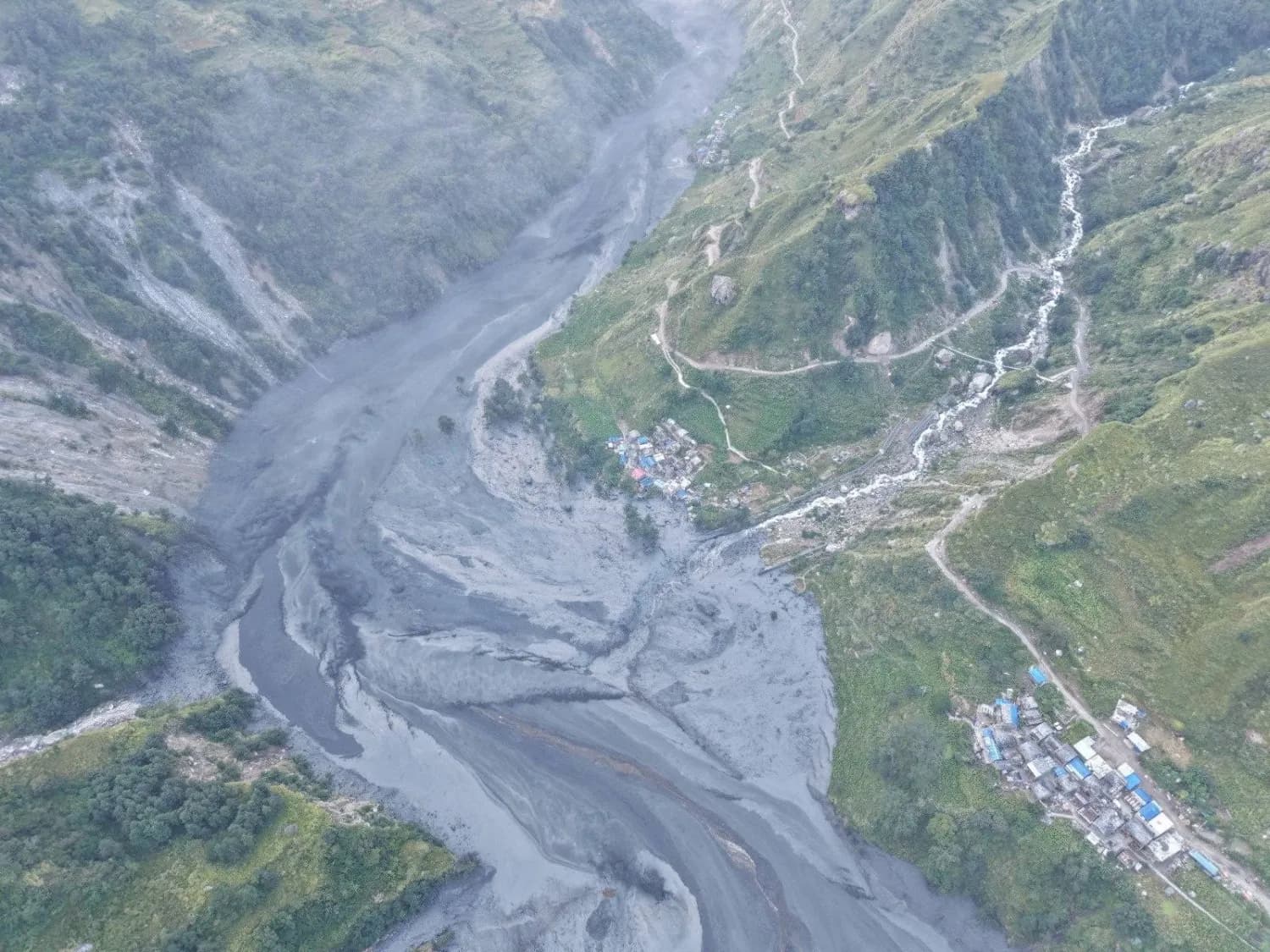 Vì sao lũ quét mới nhất ở Nepal bất ngờ dâng cao tới 25m?