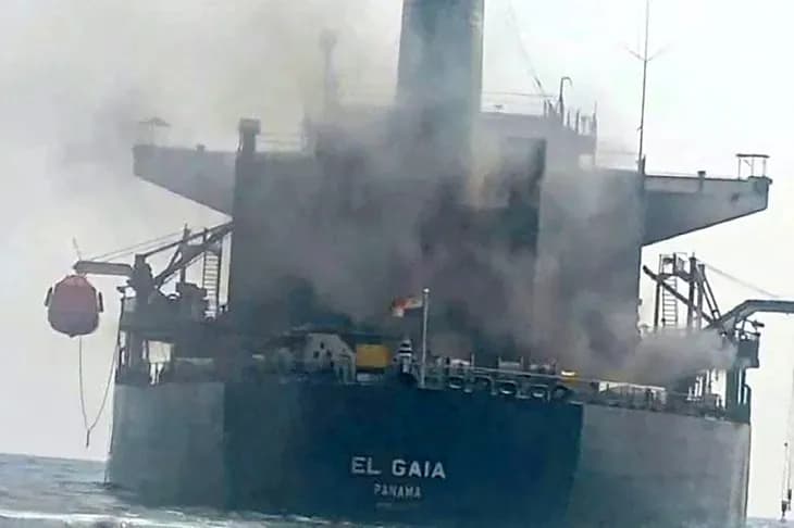 Iran lại bắn siêu tàu chở dầu, đề xuất làm trung gian Saudi Arabia - Houthi
