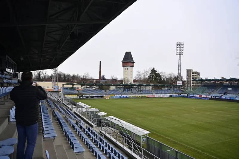 Các chủ nợ yêu cầu CLB bóng đá Dynamo České Budějovice thanh toán 1,8 triệu korun
