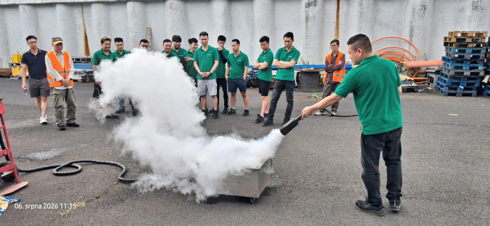 TTTM Tamda tại Ustí nad Labem tổ chức tập huấn phòng cháy, chữa cháy cho cán bộ nhân viên