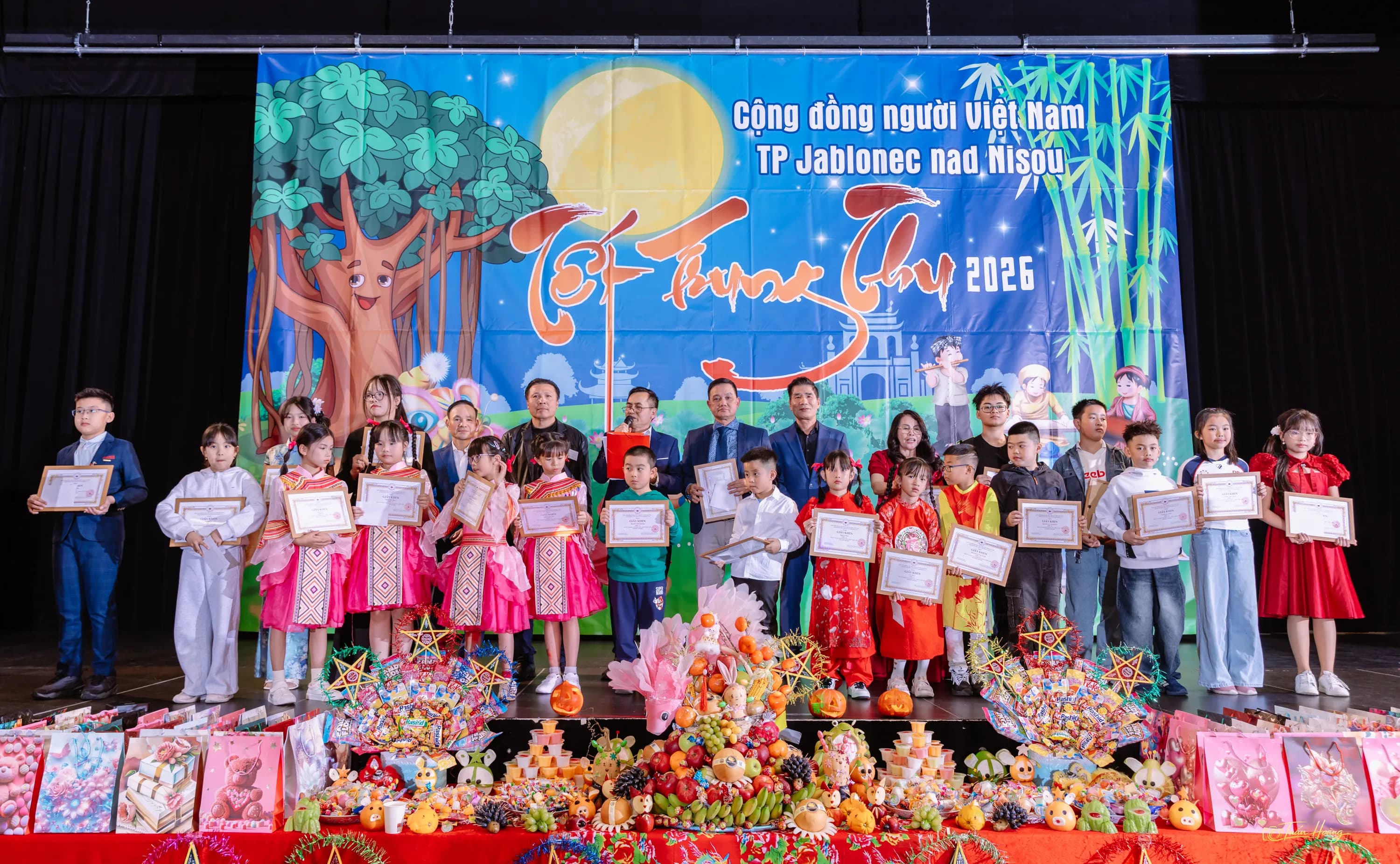 Trung thu 2026 tại Jablonec nad Nisou – Sân khấu tuổi thơ, lưu truyền những giá trị văn hóa Việt