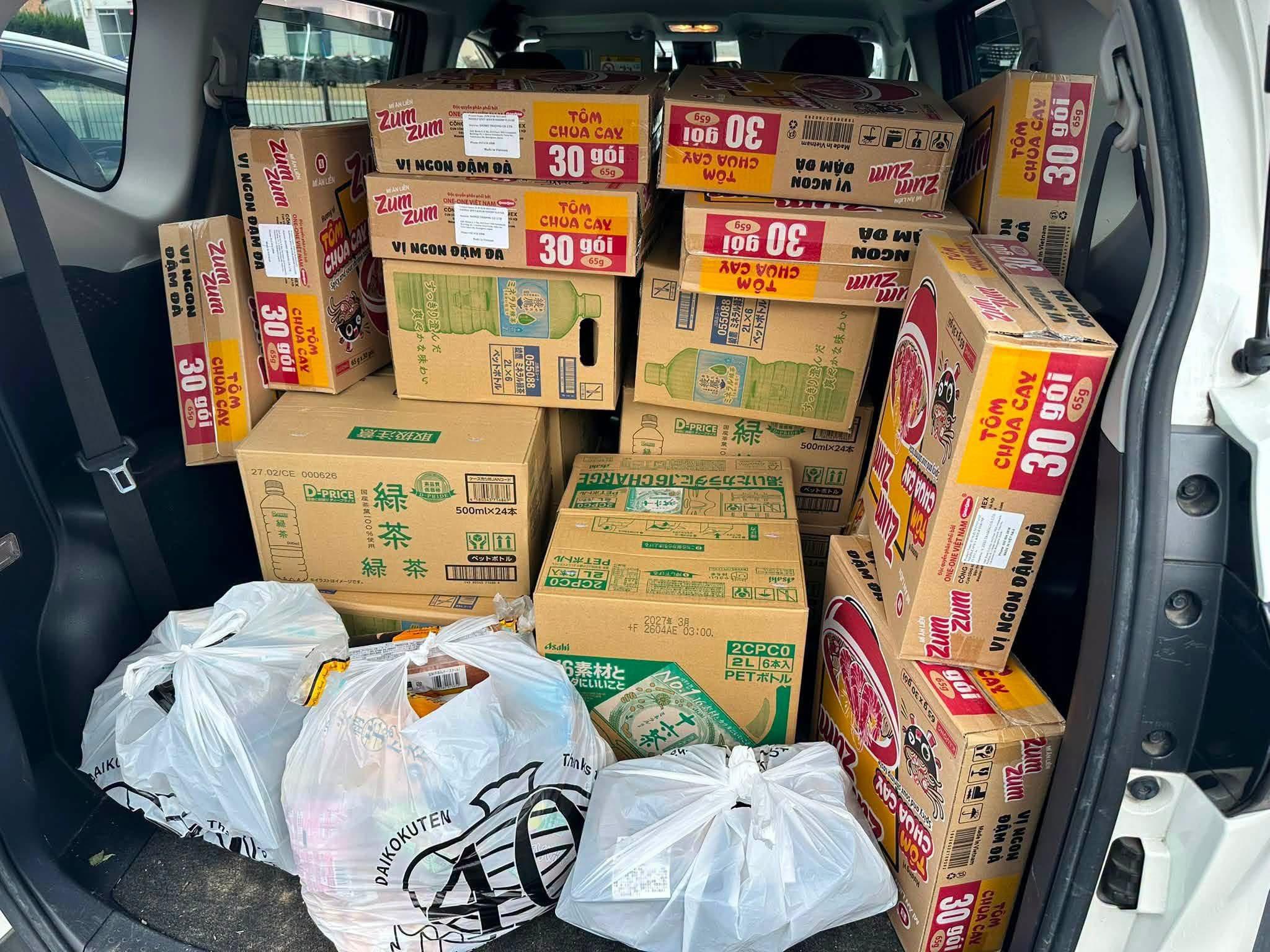 Hội người Việt Nam tại Kumamoto khẩn trương mang nhu yếu phẩm hỗ trợ bà con sau trận động đất lớn