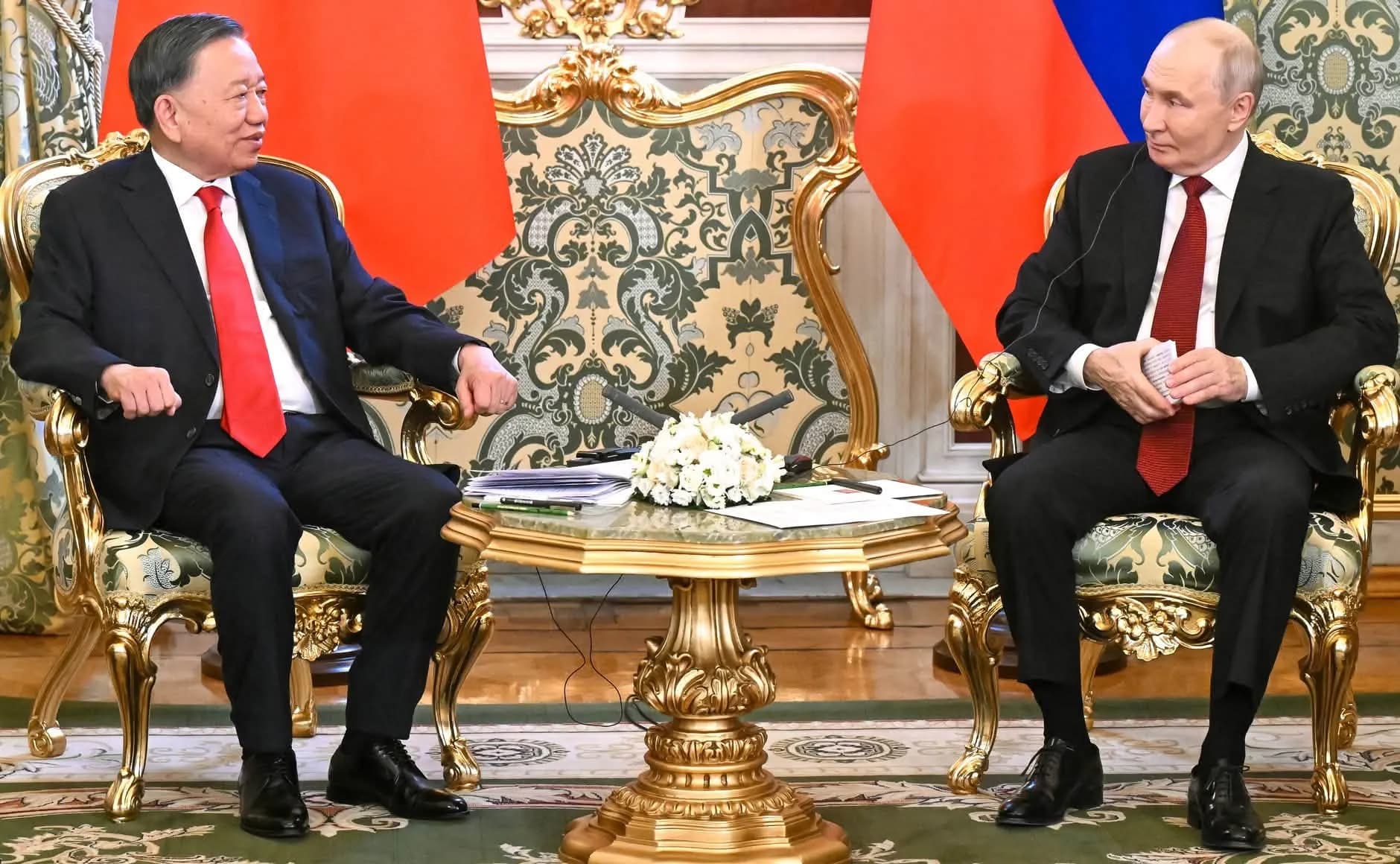 Tổng thống Liên bang Nga Vladimir Putin chủ trì Lễ đón Tổng Bí thư, Chủ tịch nước Tô Lâm