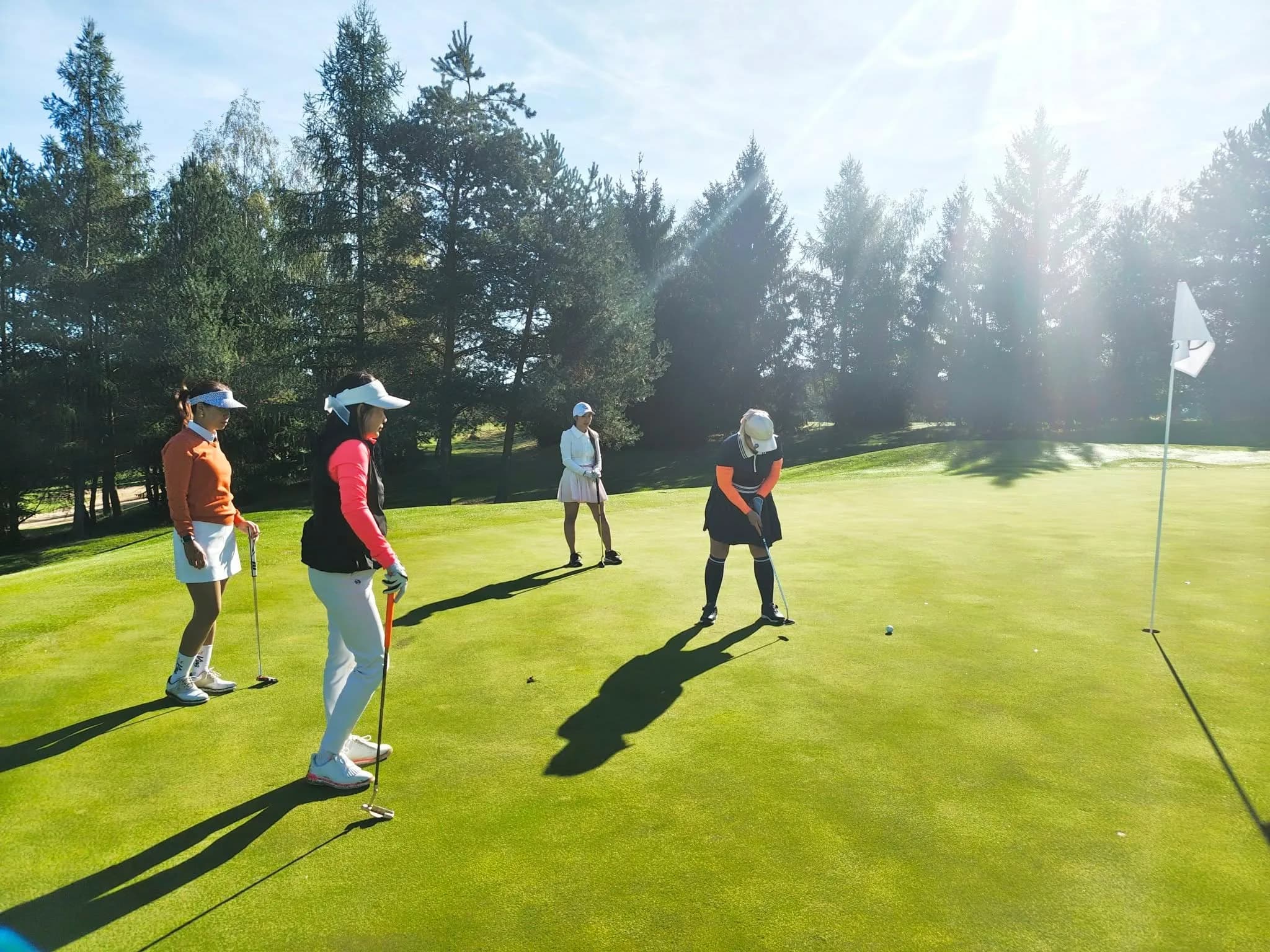 Chạm đỉnh vinh quang cùng VietGolf: Hành trình của đam mê, kết nối và cộng đồng